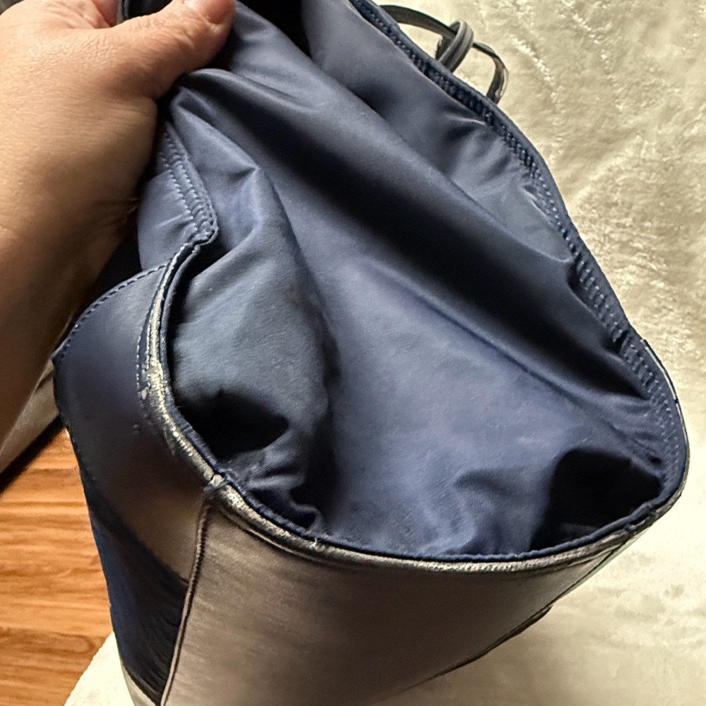 Tory Burch Navy Blue Tote - Picture 13 of 16